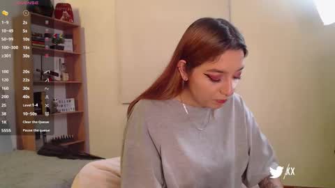 Snapshot of mangxx chatting on November 17, 2025, 2:06 am Danny online show from November 17, 2025, 2:06 am