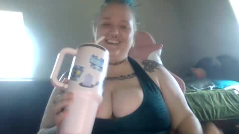 Snapshot of manicpixiepop chatting on November 22, 2025, 6:40 pm ManicPixiePop online show from November 22, 2025, 6:40 pm