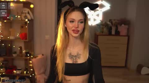 Amelie online show from October 9, 2025, 9:13 pm