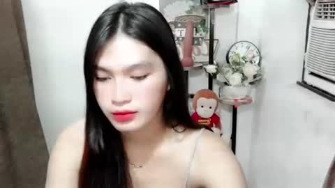 maniniyot69 online show from November 14, 2025, 8:07 pm