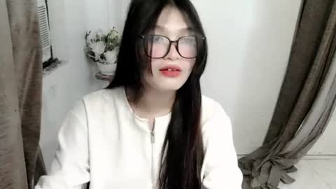 maniniyot69 online show from December 2, 2025, 4:46 pm