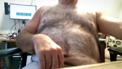 manleg439 online show from July 22, 2026, 4:32 pm