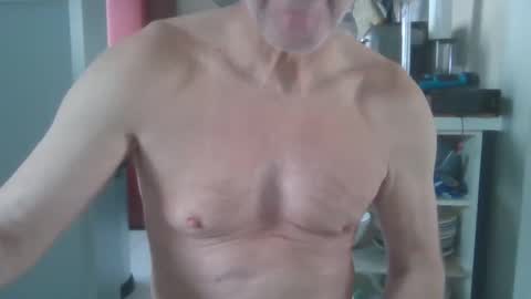 manngrossbite online show from February 12, 2025, 10:03 am