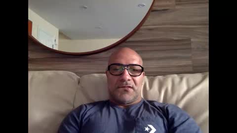 Snapshot of manny77977 chatting on December 17, 2025, 3:07 pm david 77977 online show from December 17, 2025, 3:07 pm