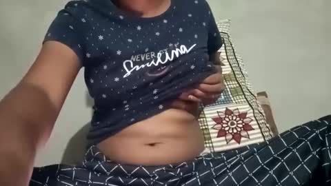 manreet_sen23 online show from September 18, 2025, 4:42 pm