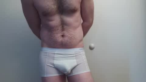 Snapshot of mantoy2000 chatting on February 16, 2026, 5:31 pm mantoy2000 online show from February 16, 2026, 5:31 pm