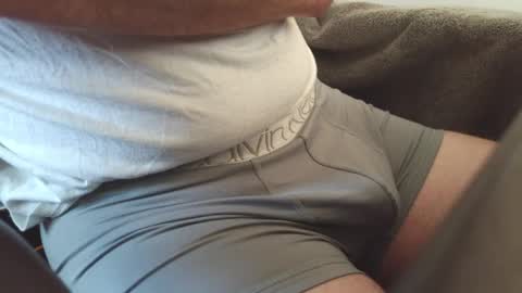 Snapshot of mantoy2000 chatting on April 10, 2026, 2:44 pm mantoy2000 online show from April 10, 2026, 2:44 pm