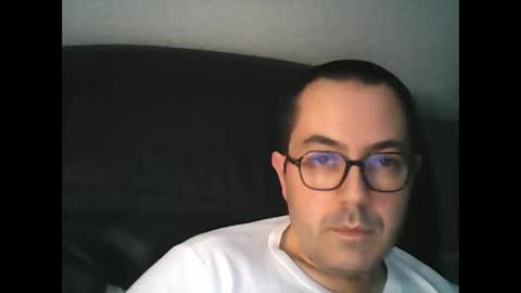 Snapshot of manu5933 chatting on December 19, 2024, 3:08 pm manu5933 online show from December 19, 2024, 3:08 pm