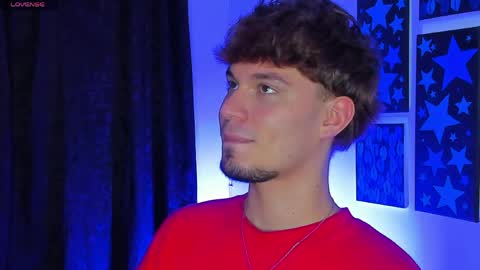  independent model online show from April 20, 2026, 3:20 am