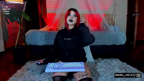 manu  velezz   Help me to get to 100 thumbs ups Tip 25tks  Rate me  online show from November 20, 2025, 4:01 am