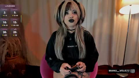 manu  velezz   Help me to get to 100 thumbs ups Tip 25tks  Rate me  online show from May 31, 2026, 7:15 am