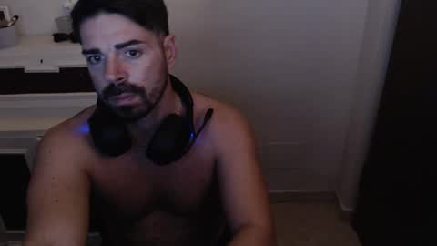 Snapshot of manu_torino chatting on October 7, 2025, 12:19 am manu_torino online show from October 7, 2025, 12:19 am
