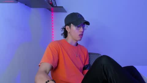 Manuel online show from February 25, 2025, 8:09 pm