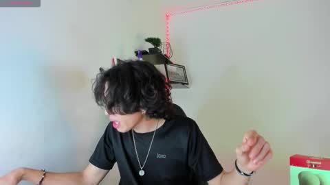 Manuel online show from October 18, 2025, 3:09 am