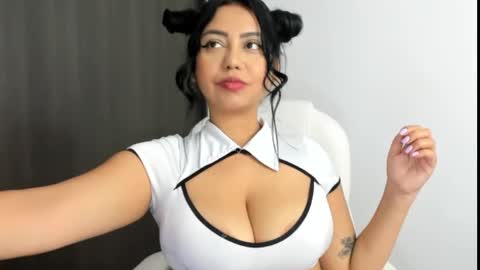 Snapshot of manuela_anderson chatting on February 16, 2025, 8:00 pm MANUELA online show from February 16, 2025, 8:00 pm