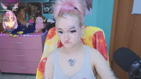 Manuela online show from October 11, 2025, 8:07 pm