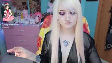 Manuela online show from March 11, 2026, 3:01 am