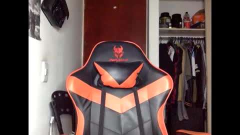 Manu online show from October 9, 2025, 5:05 am