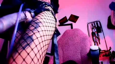 Snapshot of manuevans10 chatting on October 20, 2025, 9:37 pm manuevans10 online show from October 20, 2025, 9:37 pm