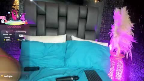 maraa_rivera online show from November 8, 2025, 8:07 pm