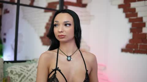 Snapshot of maraciel chatting on July 16, 2026, 9:10 pm Mara online show from July 16, 2026, 9:10 pm