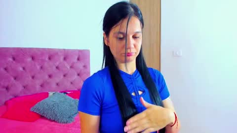 Mara hanson  online show from October 3, 2025, 8:28 pm