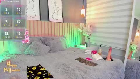 Mara  online show from October 10, 2025, 8:41 pm