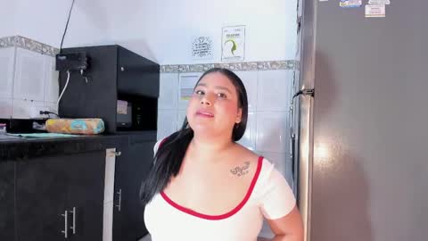 maralinette22 online show from May 18, 2026, 11:16 am