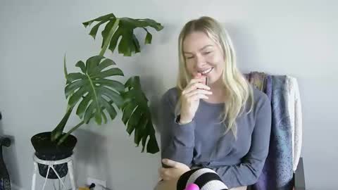 marasecrets online show from May 20, 2026, 8:59 pm