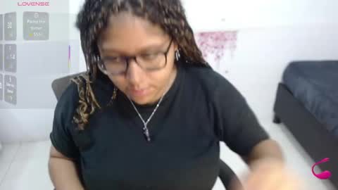 Mara Silk online show from December 18, 2025, 12:22 pm