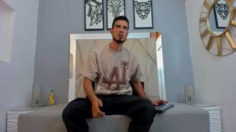 Marc Ruffalo online show from January 12, 2026, 7:19 pm