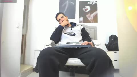 Marc Ruffalo online show from April 17, 2026, 12:19 pm