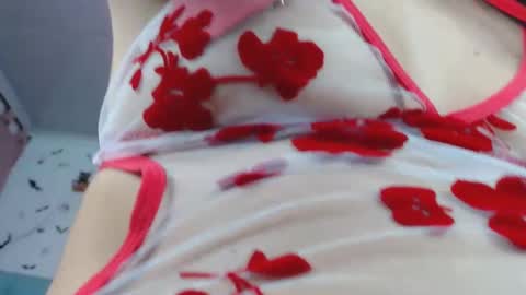 Snapshot of marce0001 chatting on October 9, 2025, 12:30 am Marcela online show from October 9, 2025, 12:30 am