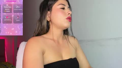 Snapshot of marcela_56 chatting on November 4, 2025, 2:43 am marcela_56 online show from November 4, 2025, 2:43 am