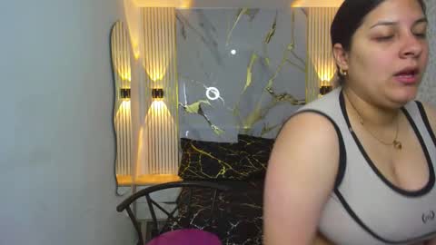 marcela_silva online show from November 5, 2025, 12:27 pm