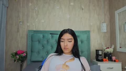 Snapshot of marcelaa_fox chatting on February 3, 2026, 8:25 pm Marcela online show from February 3, 2026, 8:25 pm