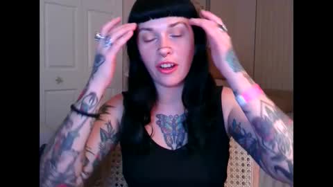 Snapshot of marcelinealtaria chatting on December 16, 2024, 4:45 am MarcelineAltaria online show from December 16, 2024, 4:45 am