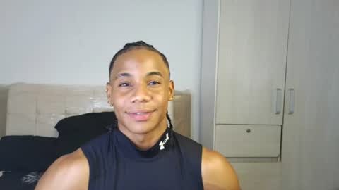 Snapshot of marcelo_dosantos77 chatting on June 19, 2026, 11:52 pm MARCELO online show from June 19, 2026, 11:52 pm