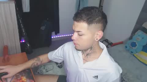 Snapshot of marcelo_m1lk chatting on October 10, 2025, 5:39 am marcelo_m1lk online show from October 10, 2025, 5:39 am