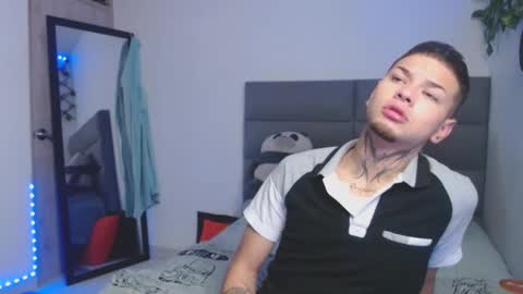 Snapshot of marcelo_m1lk chatting on October 14, 2025, 5:19 am marcelo_m1lk online show from October 14, 2025, 5:19 am