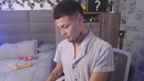 Snapshot of marcelo_m1lk chatting on November 4, 2025, 4:55 am marcelo_m1lk online show from November 4, 2025, 4:55 am