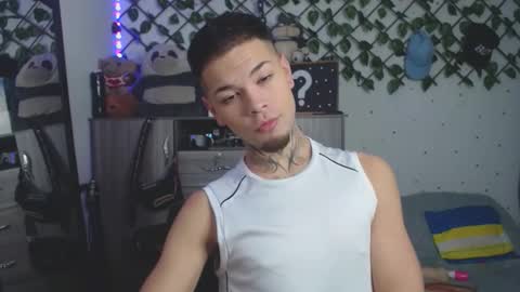 Snapshot of marcelo_m1lk chatting on November 5, 2025, 3:50 am marcelo_m1lk online show from November 5, 2025, 3:50 am