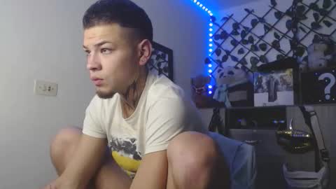 Snapshot of marcelo_m1lk chatting on November 7, 2025, 5:40 am marcelo_m1lk online show from November 7, 2025, 5:40 am