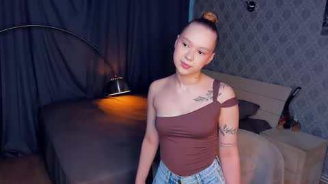 Snapshot of marciceasar chatting on September 23, 2025, 9:01 am Marcy online show from September 23, 2025, 9:01 am