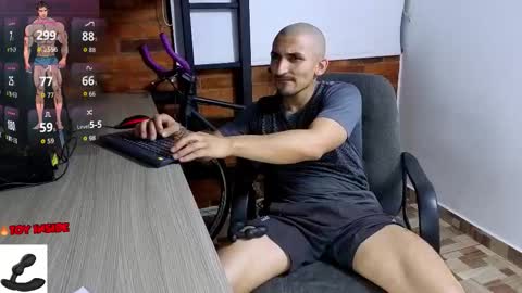 Marck  Independent model  online show from November 22, 2025, 1:04 am