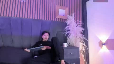 Snapshot of marcoandallice chatting on May 30, 2026, 4:42 am Marco And Allice online show from May 30, 2026, 4:42 am