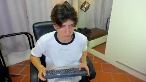 marcoviolet online show from July 10, 2026, 7:38 pm