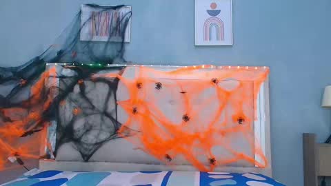 marcus hans online show from October 6, 2025, 11:51 am