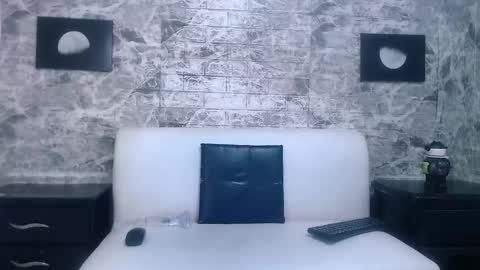 marcus hans online show from October 13, 2025, 12:05 pm