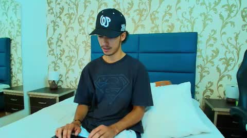 marcus_jeron online show from October 7, 2025, 12:08 am